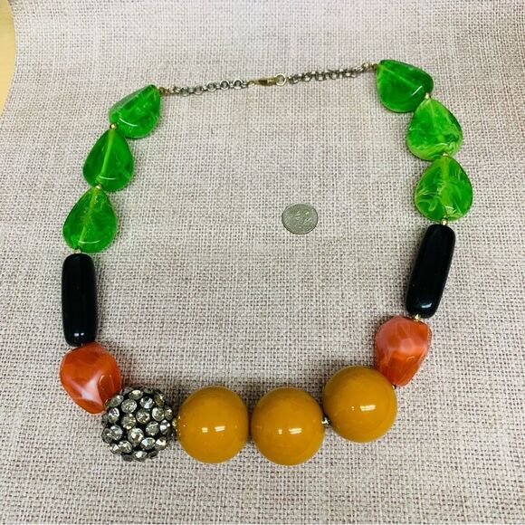 Chunky Acrylic Beaded Artsy Necklace‎ - Picture 1 of 2